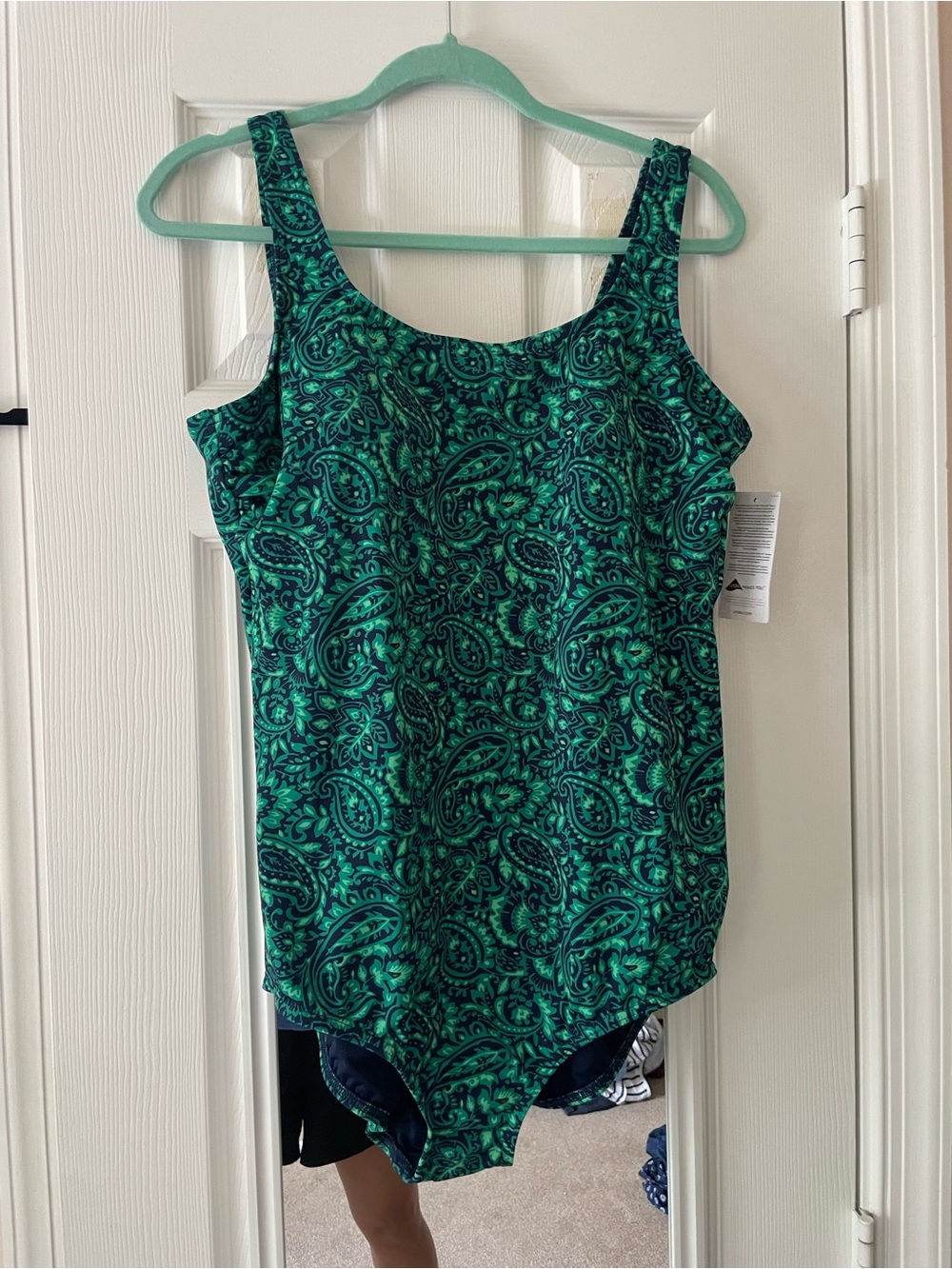 Land’s End Green Paisley Scoop Neck Women's one piece swimsuit